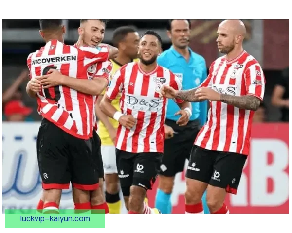 费耶诺德战术调整带来表现稳健，球队状态逐步回暖。