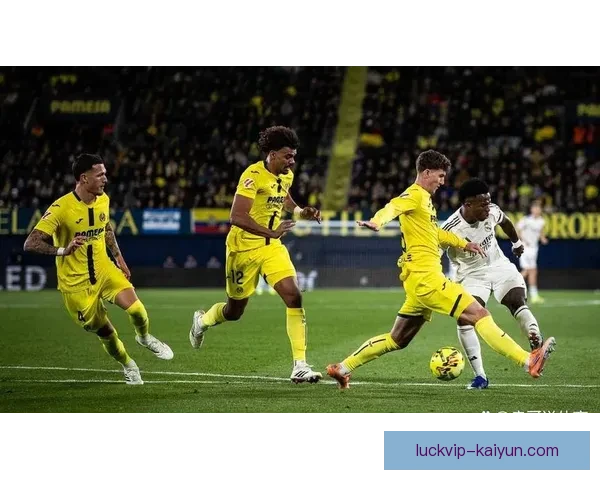 西甲绿条纹球队状态回暖，近期逆转表现值得关注