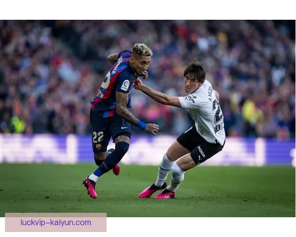 拉菲尼亚2025赛季数据分析显示其表现稳健，继续巩固在球队中的关键角色。